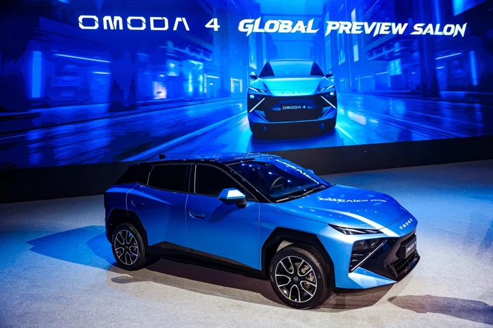 Omoda 4, il crossover sembra uscito da un film di fantascienza