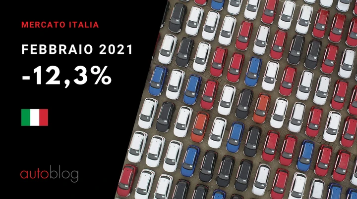 Mercato auto Italia 2021: a febbraio l'ibrido sorpassa il diesel
