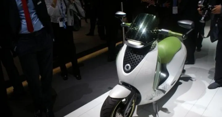 Smart: l'eScooter verso la produzione in serie