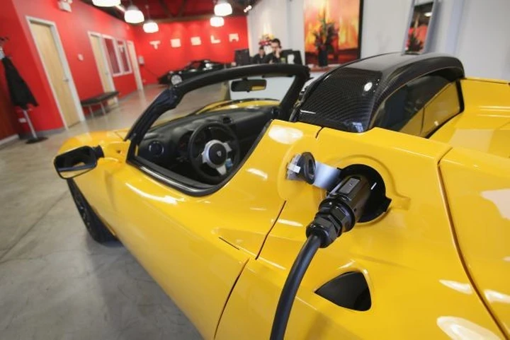 A dicembre verrà aperto il primo centro Tesla in cui sostituire le batterie scariche