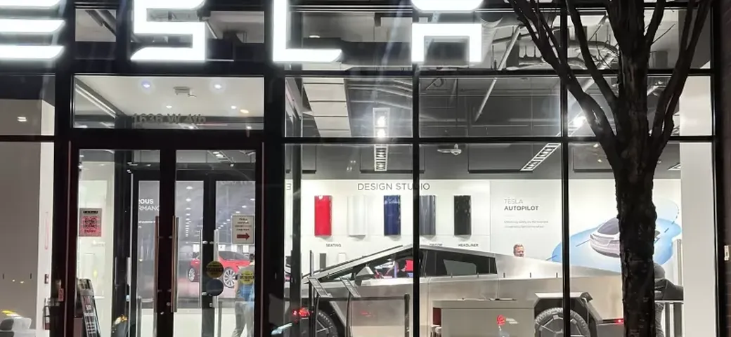 Tesla e gli incentivi in Canada: un caso che fa discutere