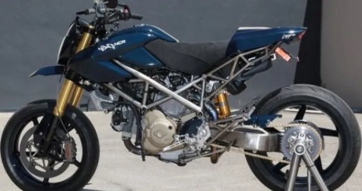 NCR Leggera Special: una Hypermotard estrema