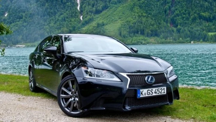 Presentazione Lexus GS 450h