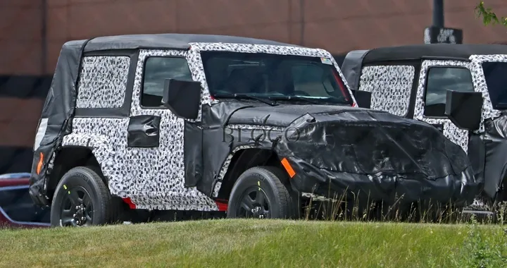 Jeep Wrangler 2018: foto spia
