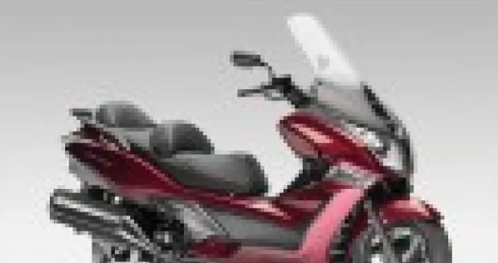 Video Honda SW-T400