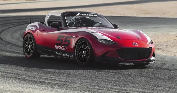 La nuova Mazda MX-5 è pronta per la pista