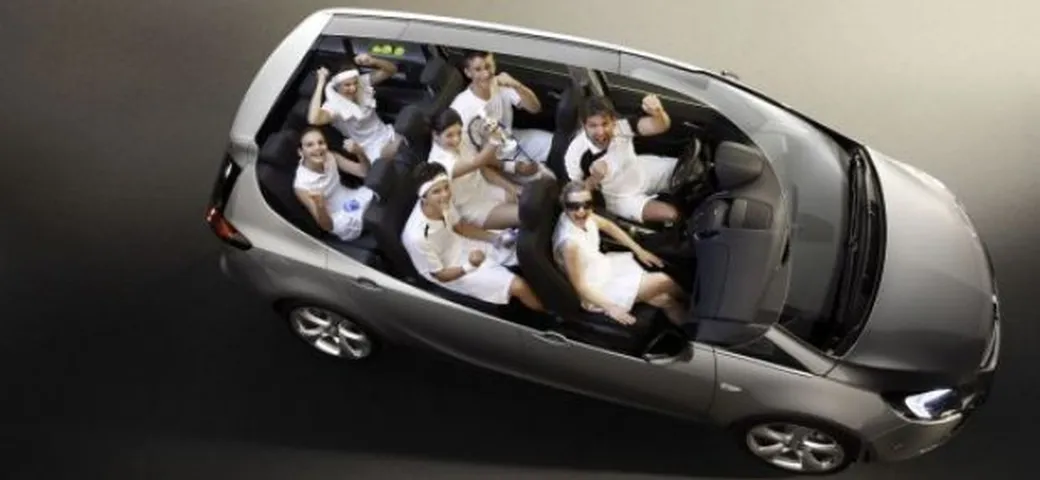 Opel Zafira Tourer: tutta la flessibilità della nuova monovolume tedesca