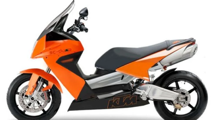 KTM SC-Duke: il maxi scooter ad alte prestazioni della Casa austriaca