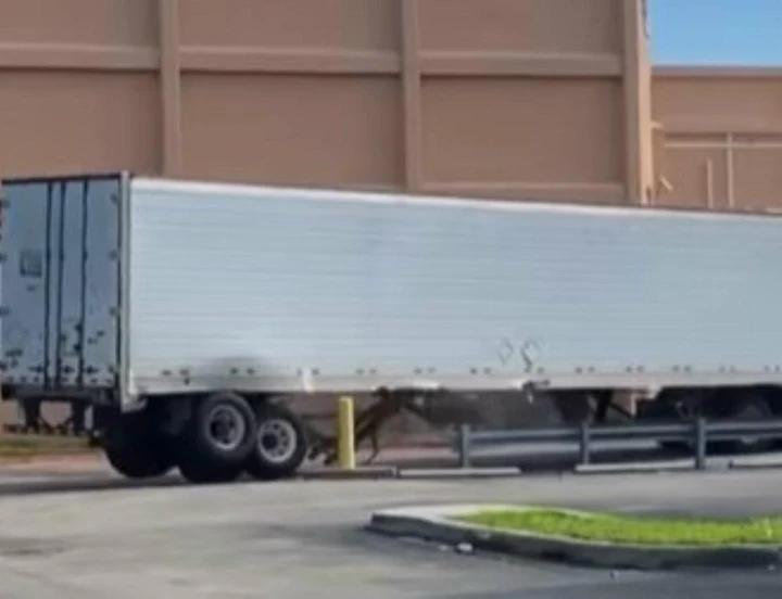 TIR distrutto da un camionista testardo [Video]