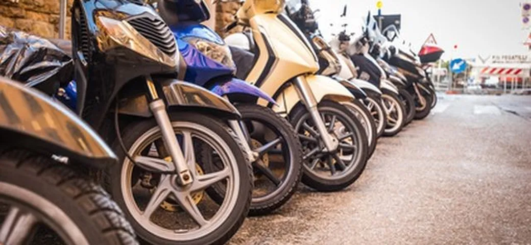 Assicurazioni Scooter 50: le più care a Napoli e in tutta la Campania