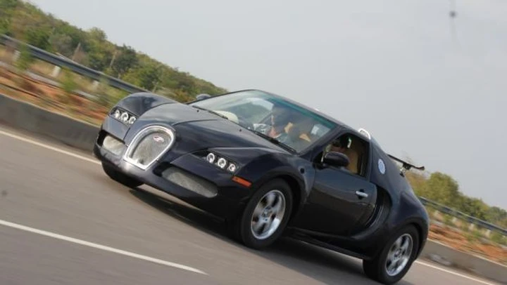 Bugatti Veyron: una replica su base....Maruti Suzuki Esteem!