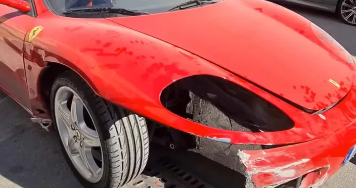 Ferrari quasi demolita, acquistata al costo di una citycar: il restauro