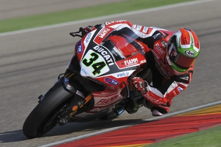 SBK Assen 2014 LIVE: Giugliano primo con caduta nelle FP2, Melandri solo 9° a +1