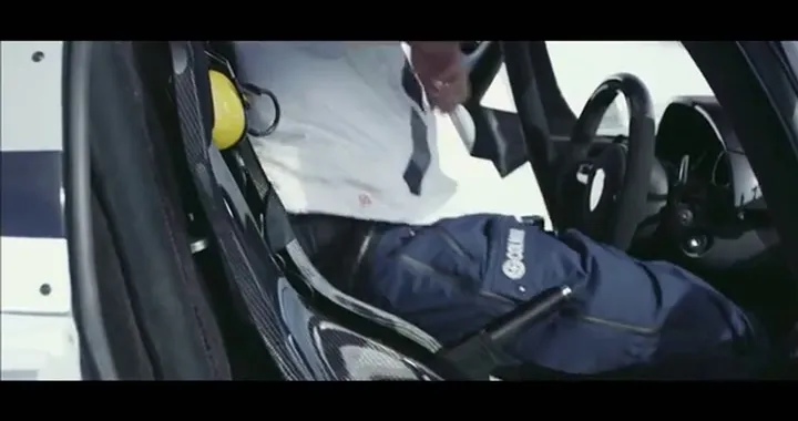 Rebellion R2K su una pista da sci