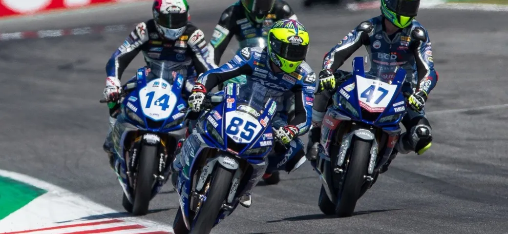 Yamaha, al via le iscrizioni per la R3 bLU cRU FIM European Cup 2020