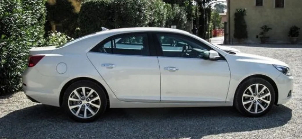 Chevrolet Malibu in video