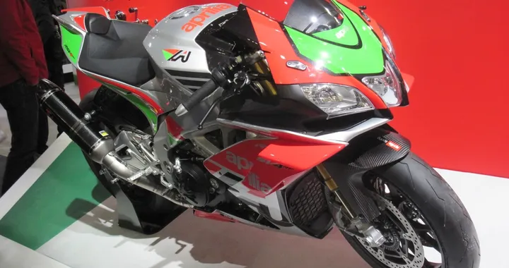 Aprilia Racing Factory Works kit per RSV4