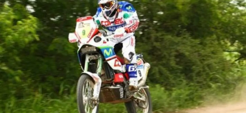 Dakar 2010: l'Aprilia RXV Rally in azione
