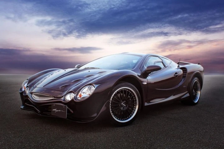 Mitsuoka Orochi: va in pensione la coupé più brutta al mondo