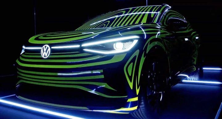 Salone di Francoforte 2019: prime immagini della Volkswagen ID.4