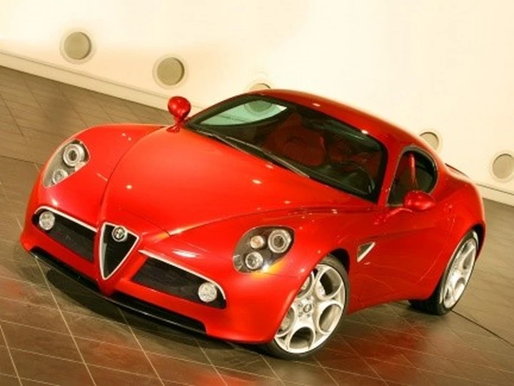 Alfa Romeo 8C Competizione: il prezzo