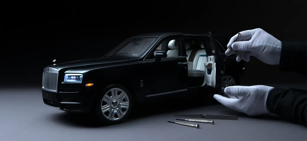 Rolls-Royce Cullinan: incredibile replica in scala 1:8
