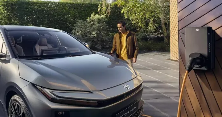 Toyota amplia l'ecosistema di ricarica intelligente per BEV in Europa