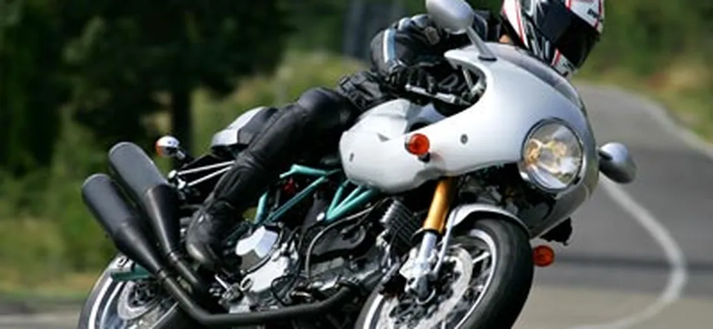 Ducati Sport Classic, in alto i cuori