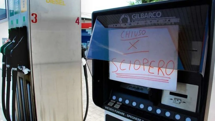 Sciopero benzinai marzo 2015: stop in autostrada dal 3 al 5