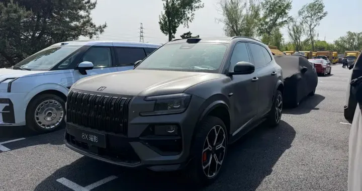 Zeekr 8X Yao Ying, SUV ibrido da 1.381 CV: l'ultima frontiera della Cina