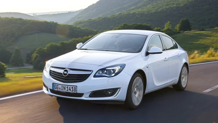 Opel Insignia: l’efficienza dei potenti motori