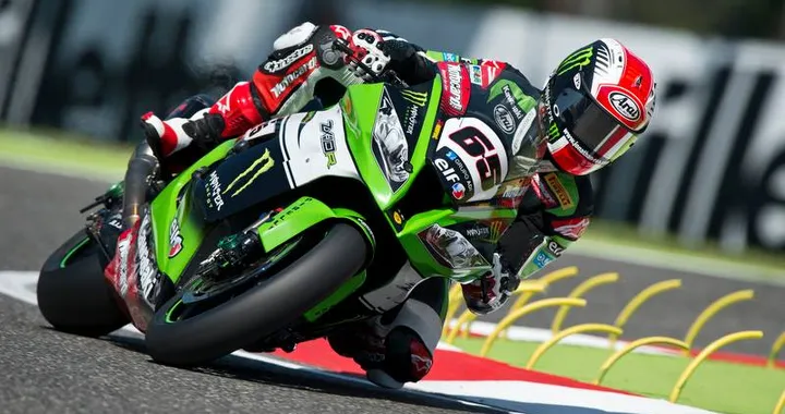 SBK Imola 2015: Rea precede Sykes, Giugliano e Davies nelle FP2 [Foto]