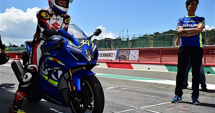 Suzuki GSX-R1000 e GSX-R1000R: test in pista con Kevin Schwantz