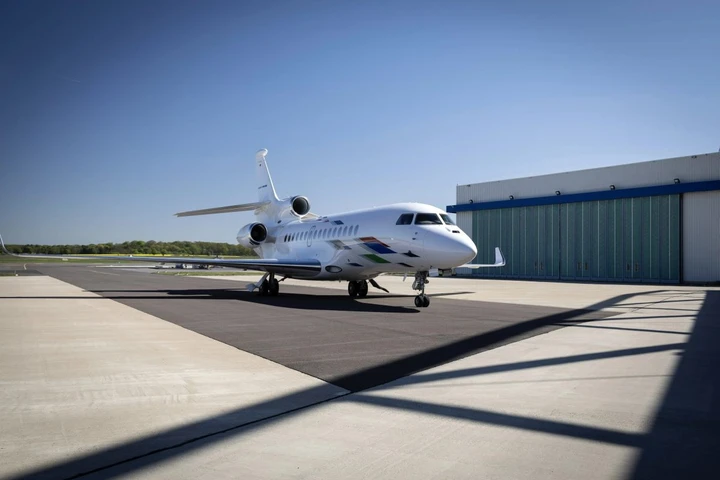 Volkswagen sotto accusa per l’uso di 6 jet privati: 1.450 voli e 5.800 tonnellate di CO2