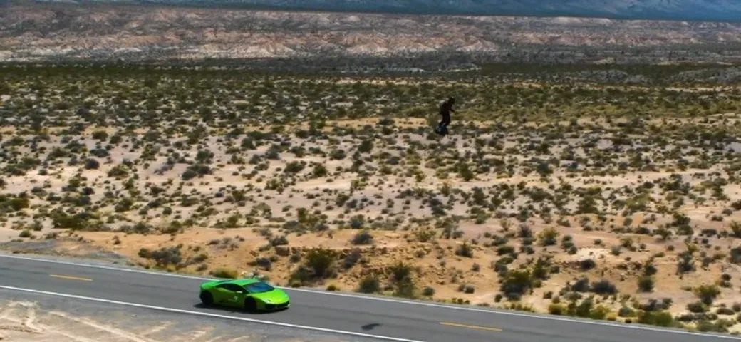 Devin Super Tramp: le evoluzioni con il Flyboard Air