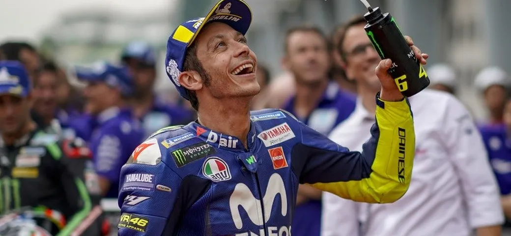 Valentino Rossi, da campione a star: quando il compleanno è show mediatico