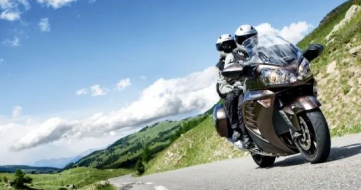 Kawasaki 1400GTR 2010 in azione