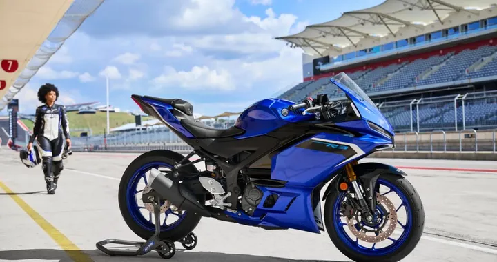 Yamaha R3 2025: la sportiva A2 che porta la tecnologia MotoGP su strada