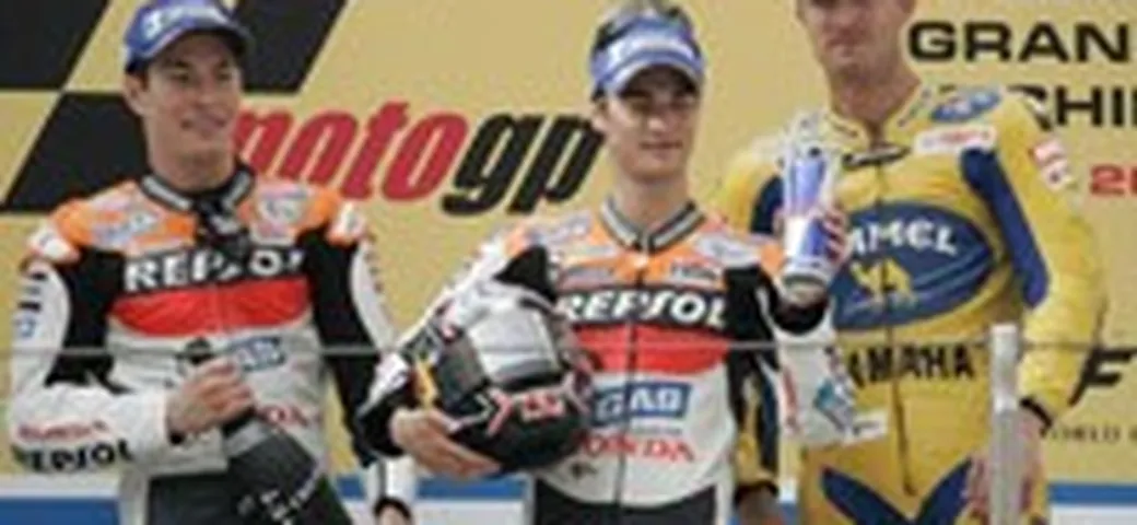 Disastro Rossi, vince Pedrosa