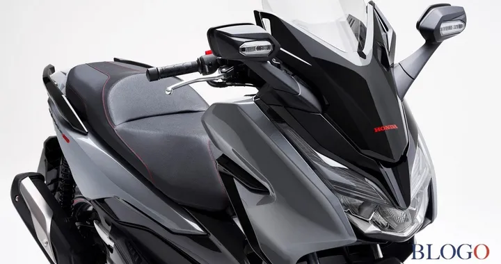 Honda Forza 300 anche in "Exclusive Grey"