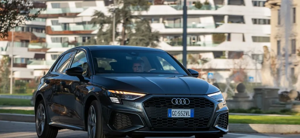 Audi A3 Sportback TFSI e: prova della ibrida plug-in