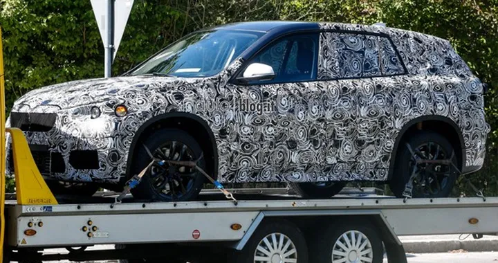 BMW X1: foto spia della Suv Compatta
