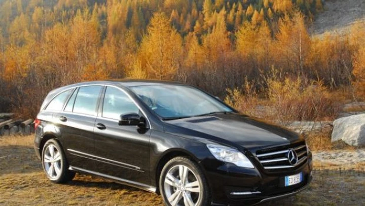 Mercedes Classe R restyling: le nuove foto ufficiali