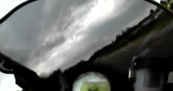 Kawasaki ZX-10R 2008 Camera on board