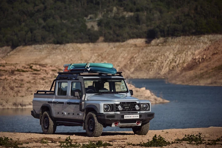 Ineos Grenadier Quartermaster: debutta il nuovo pick-up al Festival of Speed 2023 [FOTO]