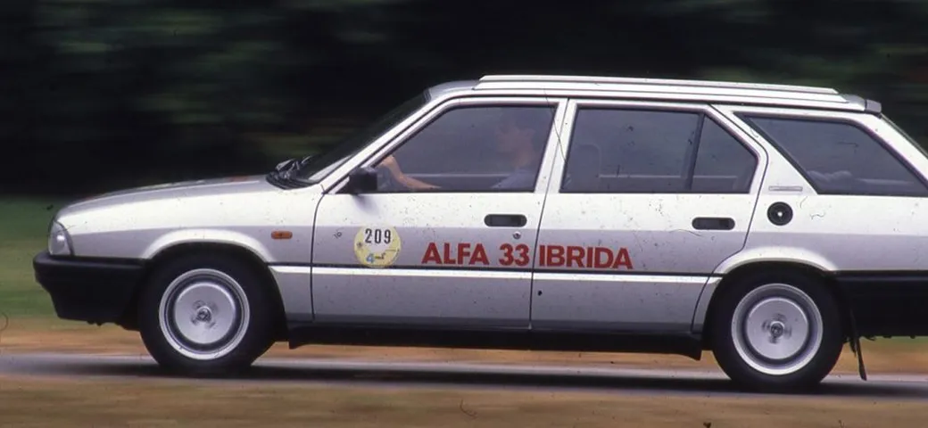 Ibrida dieci anni prima della Toyota Prius, questa Alfa Romeo fu rivoluzionaria
