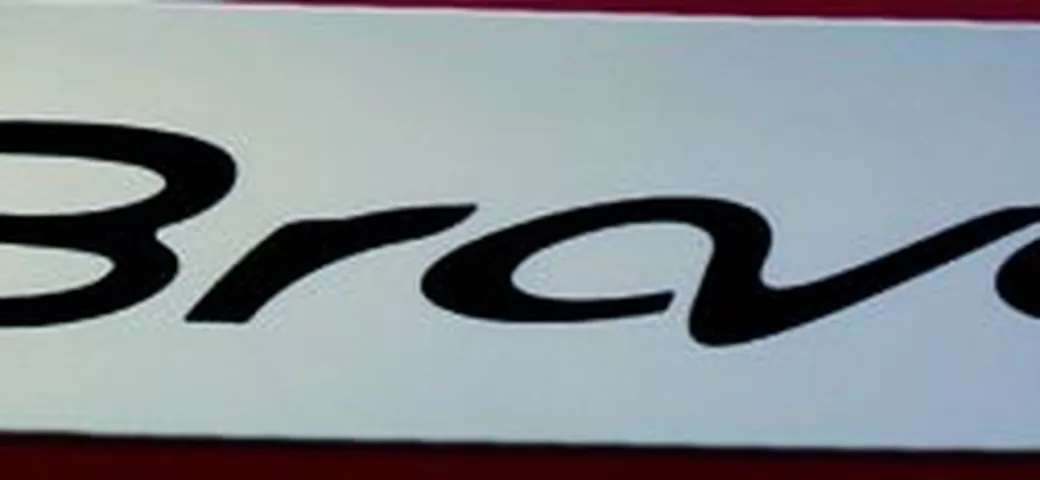 Fiat Bravo - il video e le finezze del logo