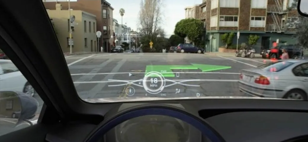 Le informazioni degli Head-Up Display saranno tridimensionali. Merito di Toyota
