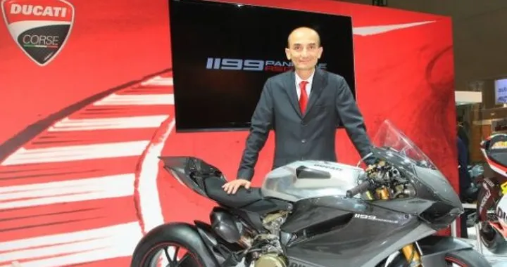 Il test di Checa e Giugliano con la Ducati 1199 Panigale RS13 a Misano /video