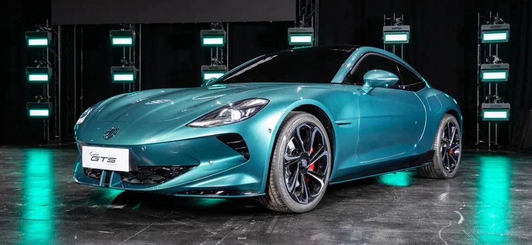 MG festeggia il centenario al Salon Privé 2024